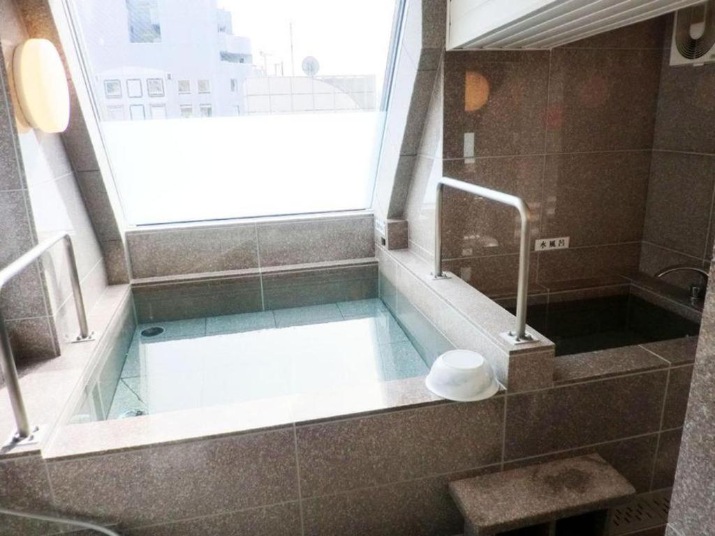 Hotel Shimbashi Sambankan Токио Екстериор снимка