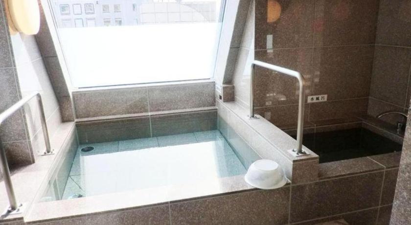 Hotel Shimbashi Sambankan Токио Екстериор снимка